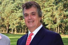 Andrew Ian Henry Russell - 15th Baron Howland of Streatham 