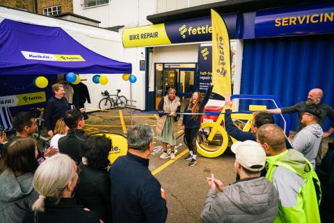 Fettle cycle repair opening